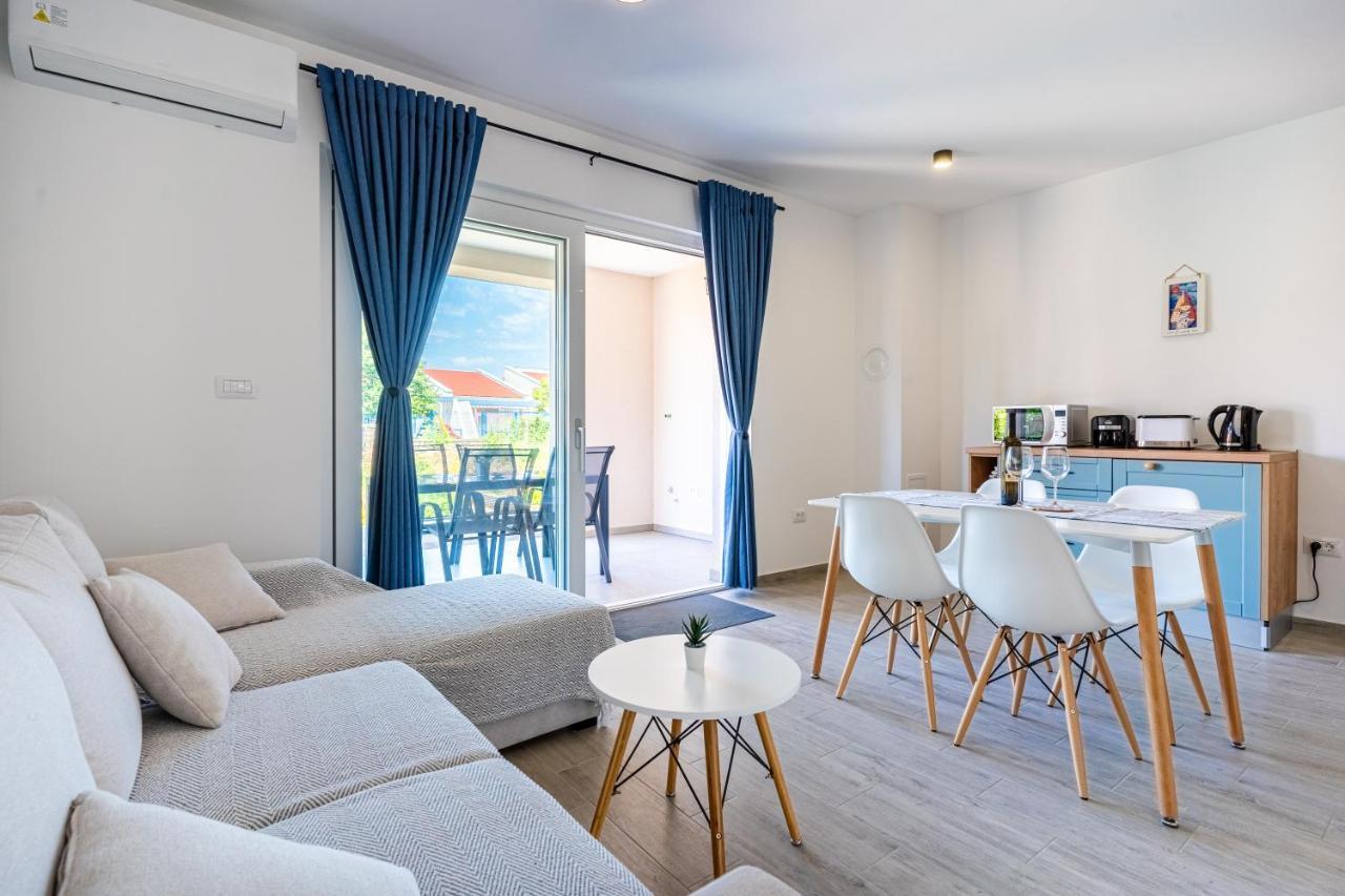 New 4 Star Apartment M&A In Town Cres Εξωτερικό φωτογραφία