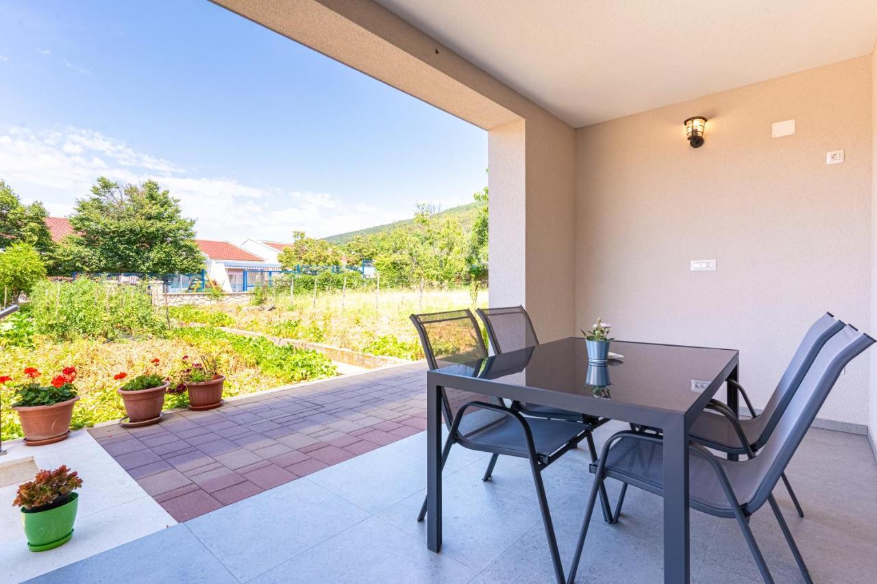 New 4 Star Apartment M&A In Town Cres Εξωτερικό φωτογραφία